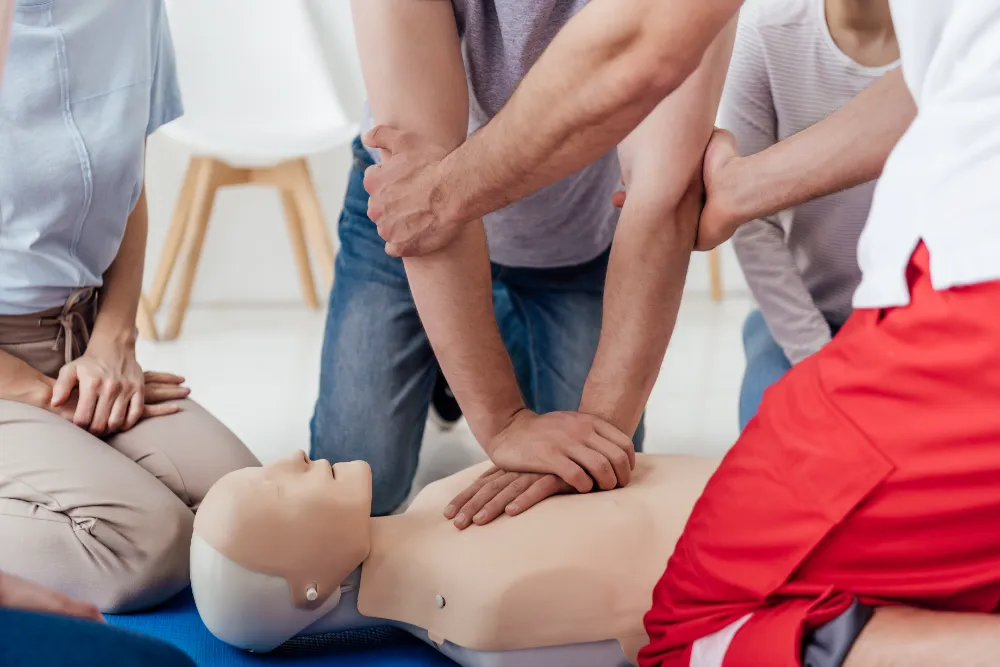 Herzdruckmassage-Training | Erste Hilfe Neuss